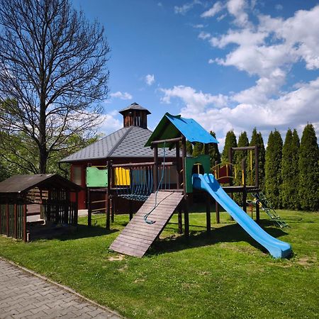 Apartaments Gory Niedzica Zamek Buitenkant foto
