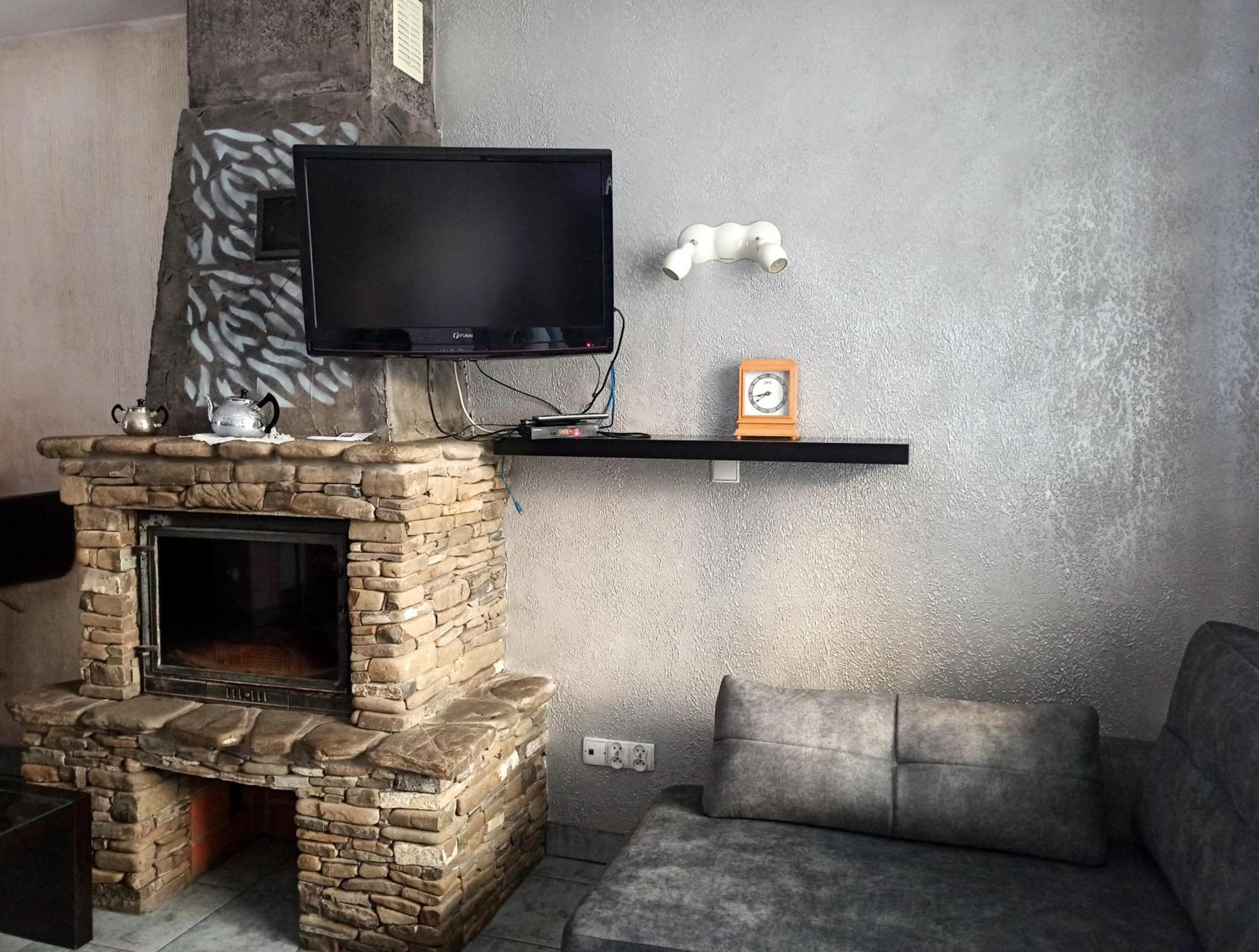 Apartaments Gory Niedzica Zamek Buitenkant foto