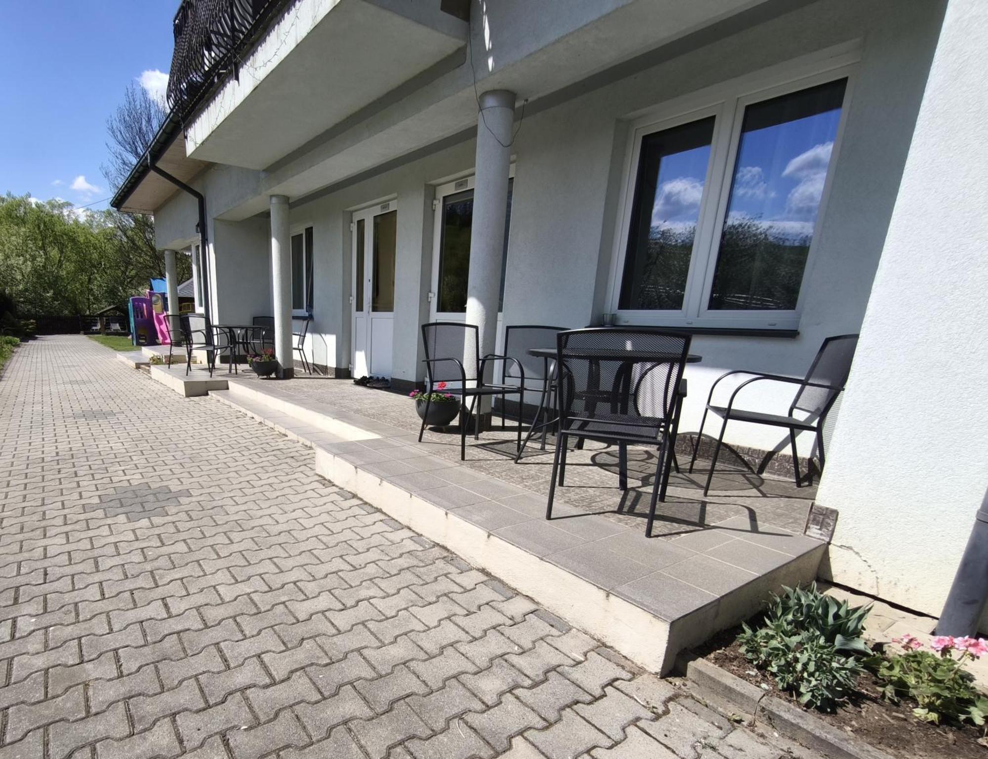 Apartaments Gory Niedzica Zamek Buitenkant foto