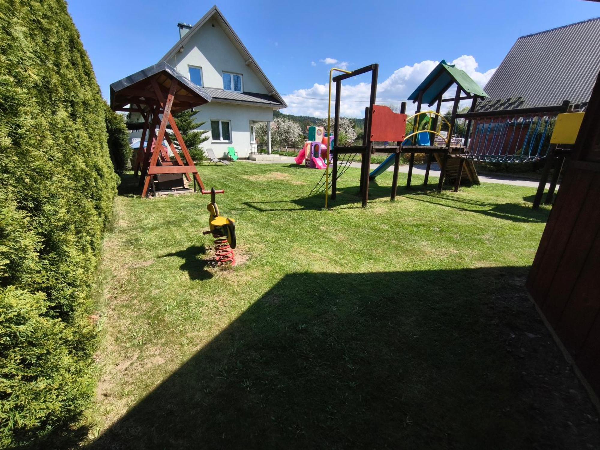 Apartaments Gory Niedzica Zamek Buitenkant foto